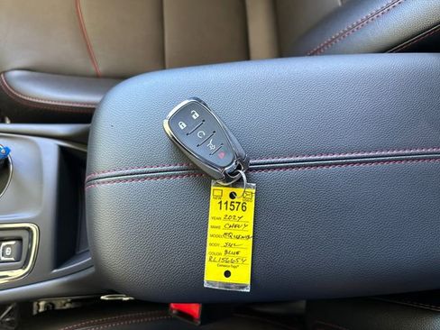 Used 2024 Chevrolet Equinox RS w/ RS Leather Package FWD image 28