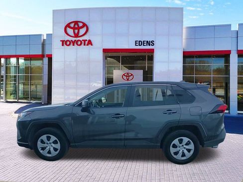 Used 2024 Toyota RAV4 LE image 9