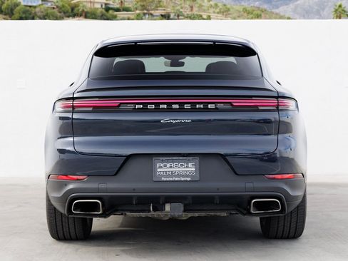 Used 2025 Porsche Cayenne Coupe AWD/4WD image 6