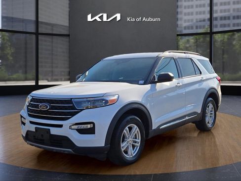 Used 2023 Ford Explorer XLT w/ Equipment Group 202A image 1