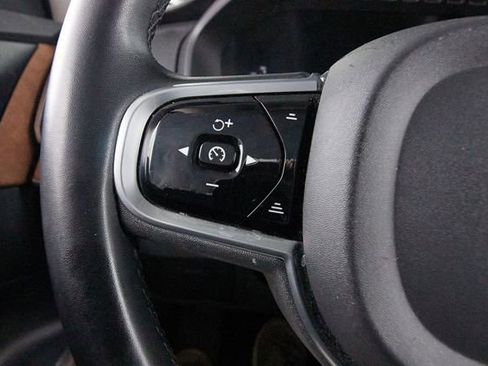 Certified 2023 Volvo XC90 B5 Plus w/ Protection Package Premier AWD/4WD image 16
