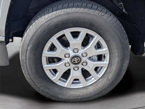 Used 2025 Toyota Tacoma SR5 image 9