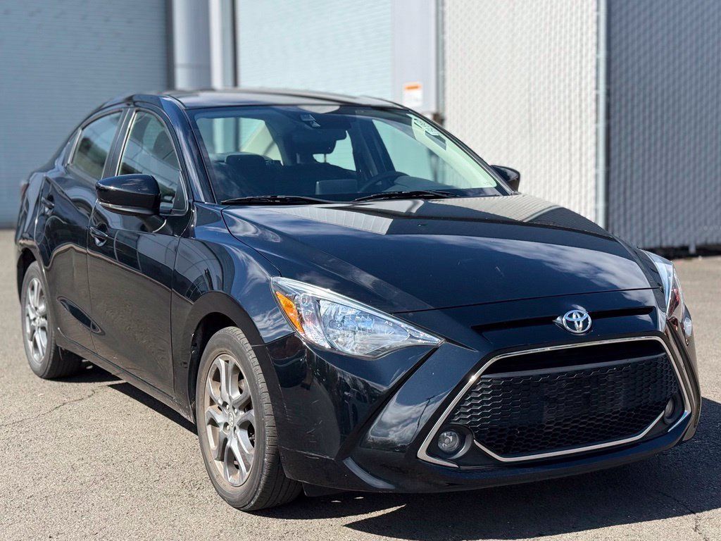 Used 2019 Toyota Yaris LE FWD image 7