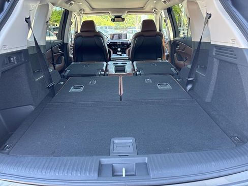 Certified 2024 Acura MDX FWD w/ Technology Package image 32