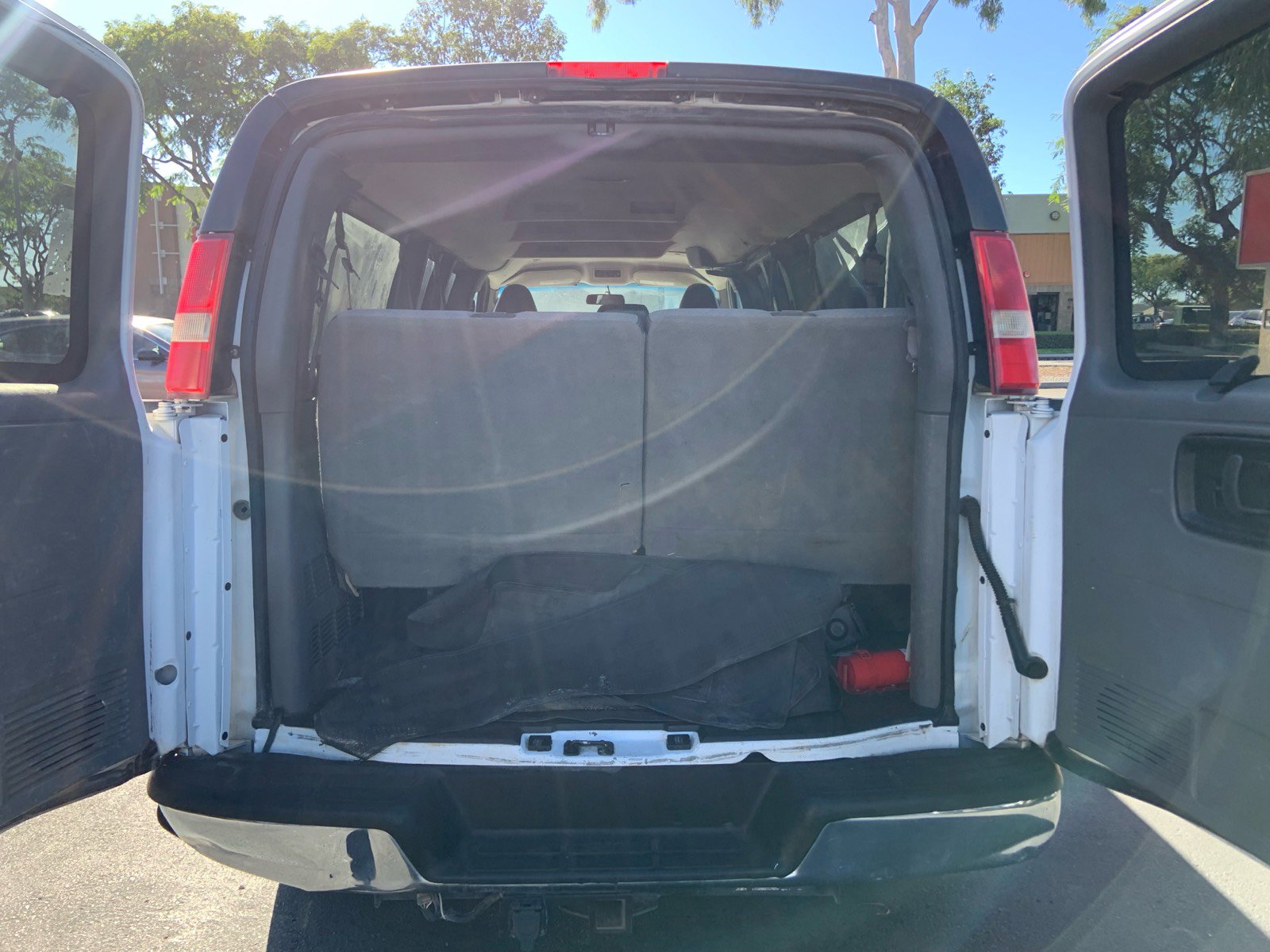 Used 2017 Chevrolet Express 3500 LT w/ LT Preferred Equipment Group RWD image 12