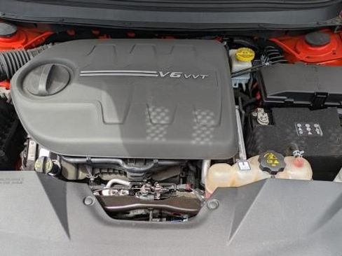 Used 2021 Jeep Cherokee Trailhawk AWD/4WD image 24
