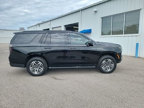 Used 2025 Chevrolet Tahoe Z71 w/ Comfort Package AWD/4WD image 6