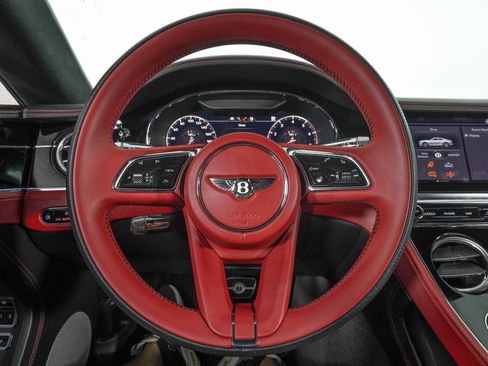 Used 2024 Bentley Continental GT image 16