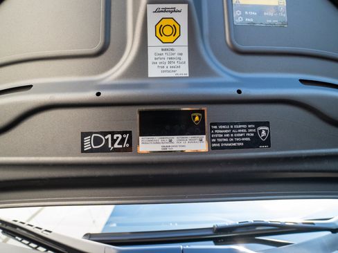 Used 2019 Lamborghini Aventador SVJ image 70