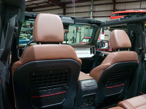 Used 2023 Ford Bronco Heritage Edition AWD/4WD image 22