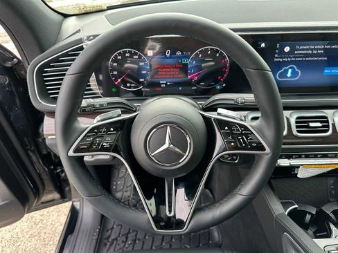 Used 2026 Mercedes-Benz GLS 450 4MATIC image 26