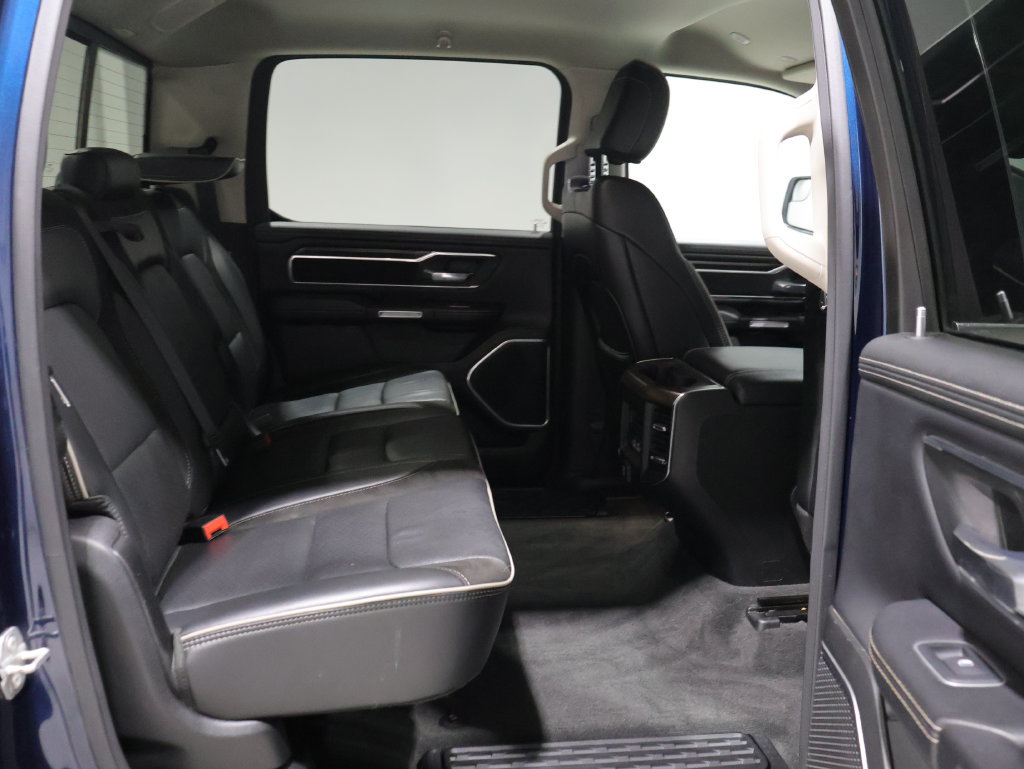 Used 2022 RAM 1500 Laramie AWD/4WD image 18