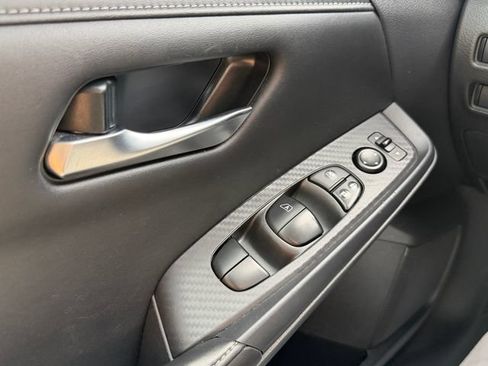 Used 2024 Nissan Sentra SV FWD image 15