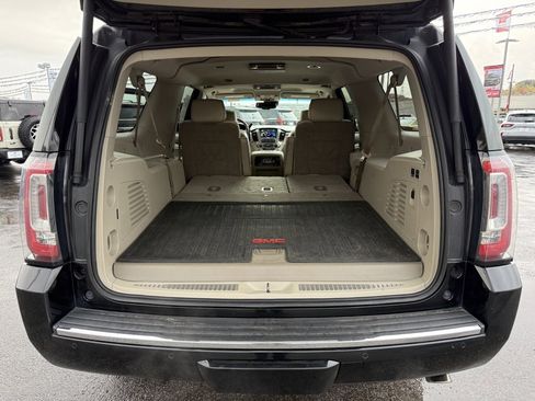 Used 2019 GMC Yukon XL Denali w/ Denali Ultimate Package image 34