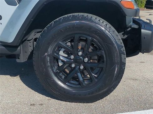 Used 2023 Jeep Wrangler Sport image 11