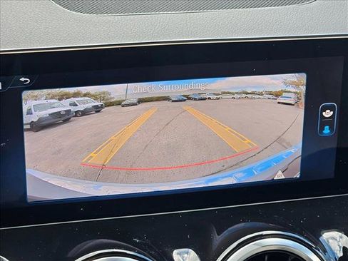 Used 2026 Mercedes-Benz GLB 250 image 13