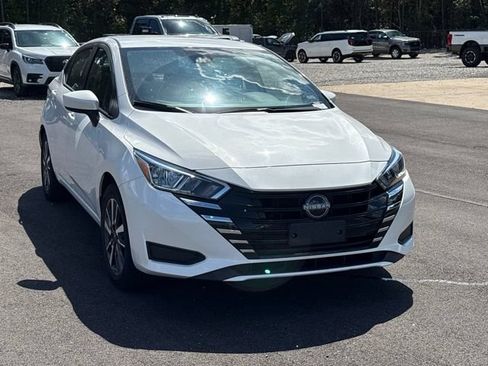 Used 2024 Nissan Versa SV FWD image 1