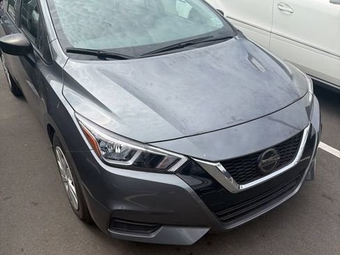 Used 2021 Nissan Versa S FWD image 7