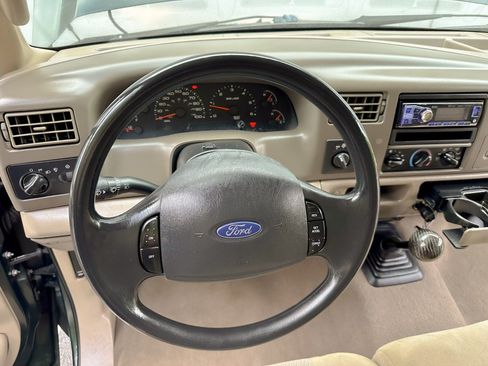 Used 2003 Ford F250 XLT AWD/4WD image 23