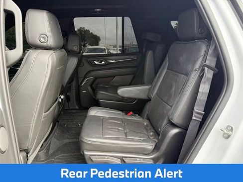 Used 2023 GMC Yukon Denali AWD/4WD image 29