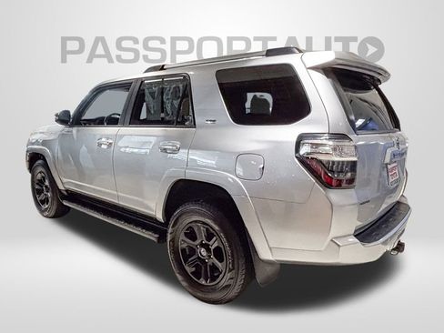 Certified 2022 Toyota 4Runner SR5 Premium image 7
