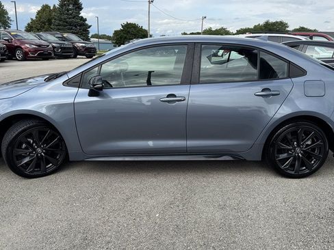 Used 2024 Toyota Corolla SE FWD image 5