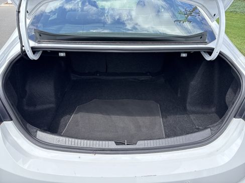 Used 2024 Chevrolet Malibu LT FWD image 33