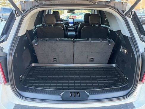 Used 2023 Ford Explorer Limited w/ Limited Technology Package image 29