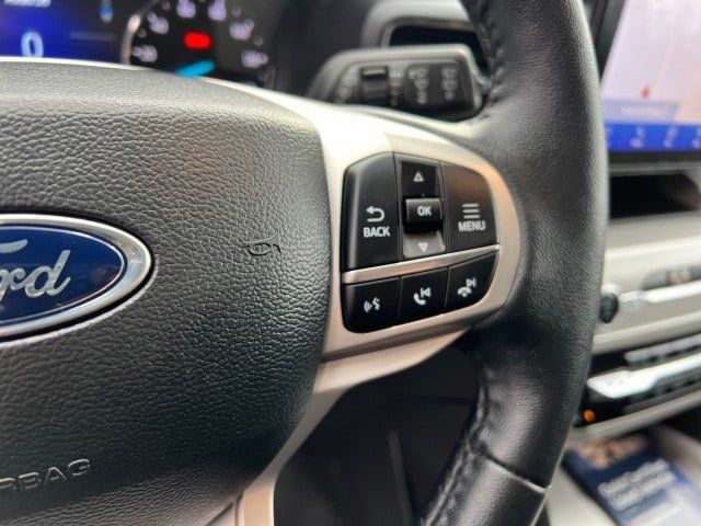 Certified 2022 Ford Explorer XLT w/ Equipment Group 202A AWD/4WD image 16