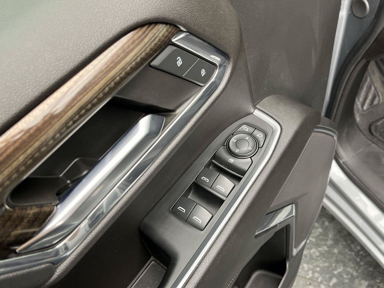 Certified 2024 Chevrolet Silverado 1500 LT AWD/4WD image 9