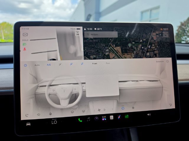 Used 2024 Tesla Model Y 2WD image 50