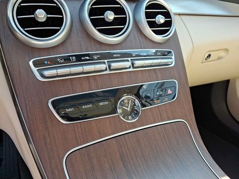 Used 2021 Mercedes-Benz C 300 4MATIC Sedan image 17