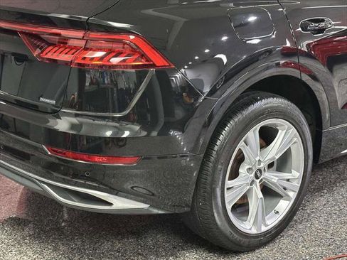 Used 2023 Audi Q8 Premium w/ Convenience Package AWD/4WD image 9