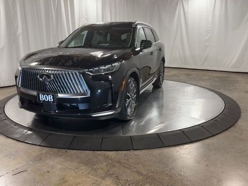 Certified 2026 INFINITI QX60 Luxe w/ Cargo Package image 5