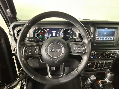 Used 2023 Jeep Wrangler Unlimited w/ Cold Weather Group AWD/4WD image 17