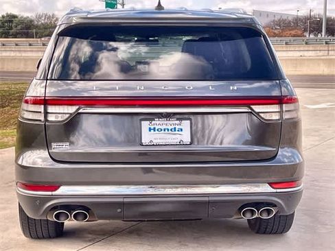 Used 2020 Lincoln Aviator Reserve w/ Equipment Group 202A image 6