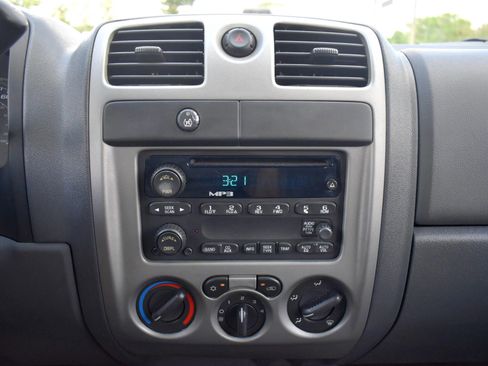 Used 2005 Chevrolet Colorado LS image 23