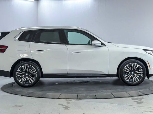 Used 2025 BMW X3 xDrive30i w/ Premium Package image 8