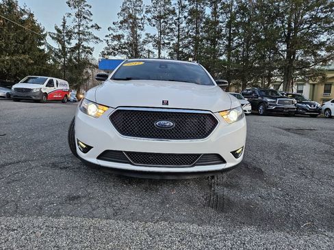 Used 2017 Ford Taurus SHO w/ Driver Assist Package image 8