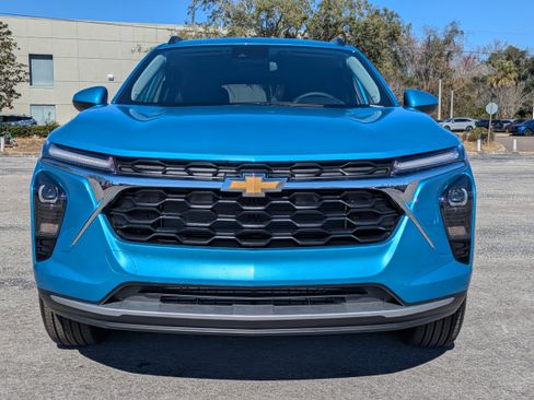 New 2026 Chevrolet Trax LT w/ Driver Confidence Package FWD image 9