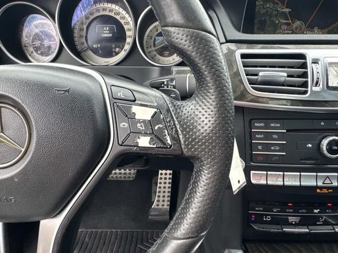 Used 2016 Mercedes-Benz E 400 Sedan image 24