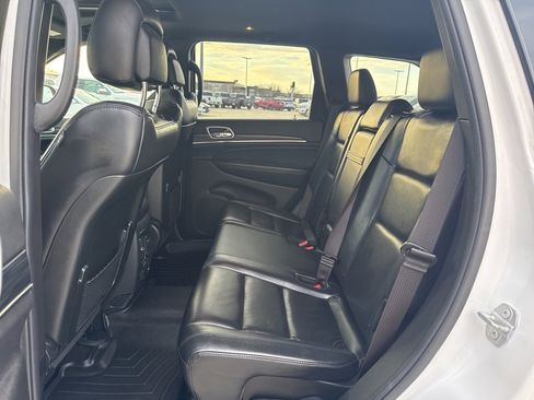Used 2020 Jeep Grand Cherokee Limited image 21