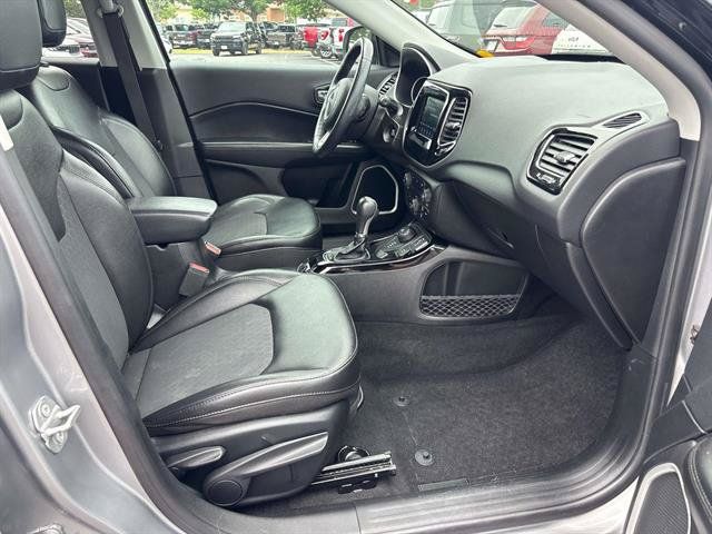 Certified 2019 Jeep Compass Latitude AWD/4WD image 17