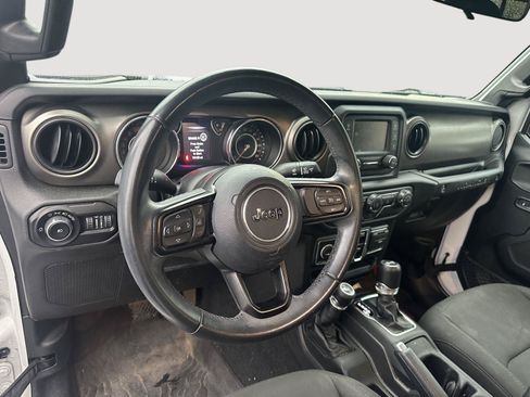 Used 2019 Jeep Wrangler Unlimited Sport S AWD/4WD image 10