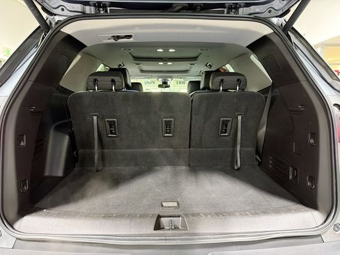 Used 2021 Chevrolet Traverse RS image 17