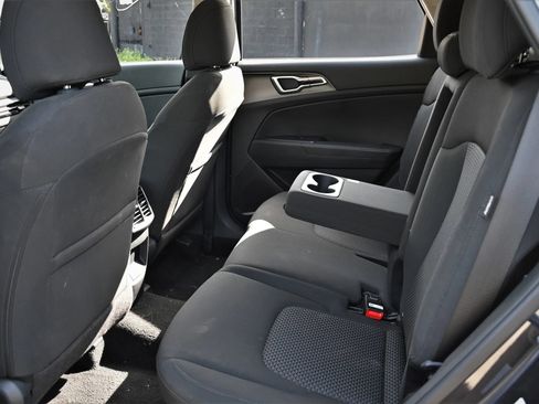 Used 2026 Kia Sportage LX AWD/4WD image 16