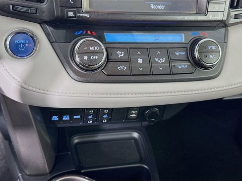 Used 2018 Toyota RAV4 Limited w/ Advanced Technology Package image 21