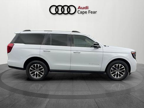 Used 2025 Ford Expedition Platinum AWD/4WD image 6