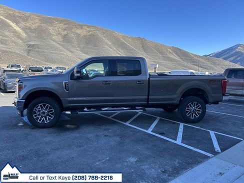 Used 2019 Ford F350 Lariat w/ Lariat Ultimate Package image 4