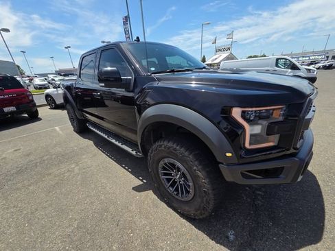 Used 2020 Ford F150 Raptor w/ Equipment Group 802A Luxury AWD/4WD image 2